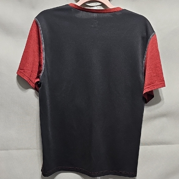 ⭕️Revolution Two-Tone Red and Black Tee - Picture 4 of 4